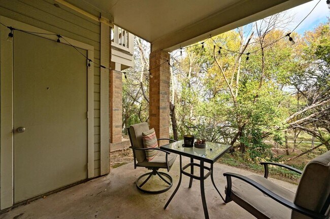 Building Photo - 2450 Wickersham Ln