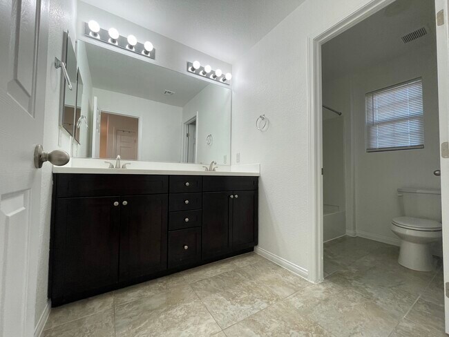 Building Photo - 243 Sweet Spot St