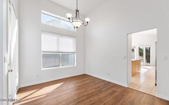 Building Photo - 1617 E Tierra Buena Ln