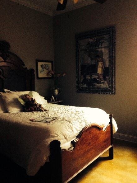 Building Photo - 141 Treasure Cv