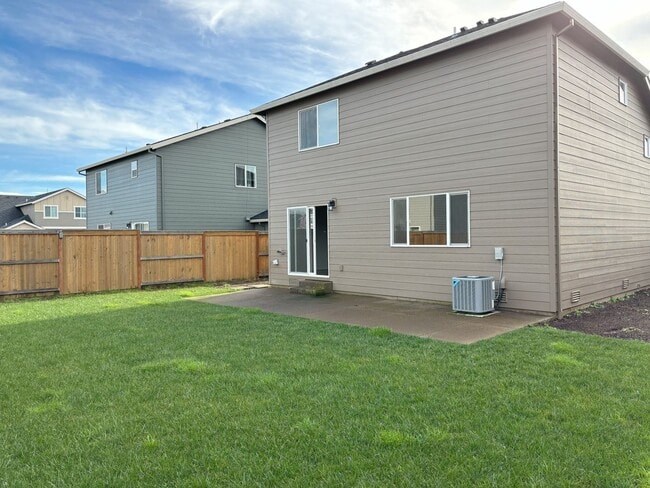 Building Photo - 4Bd/2.5Ba Two Story Home - Available Soon!