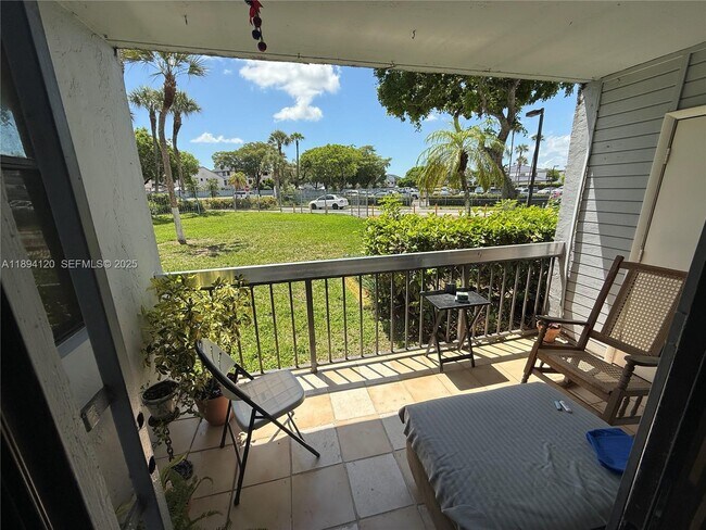 Building Photo - 12209 SW 14th Ln