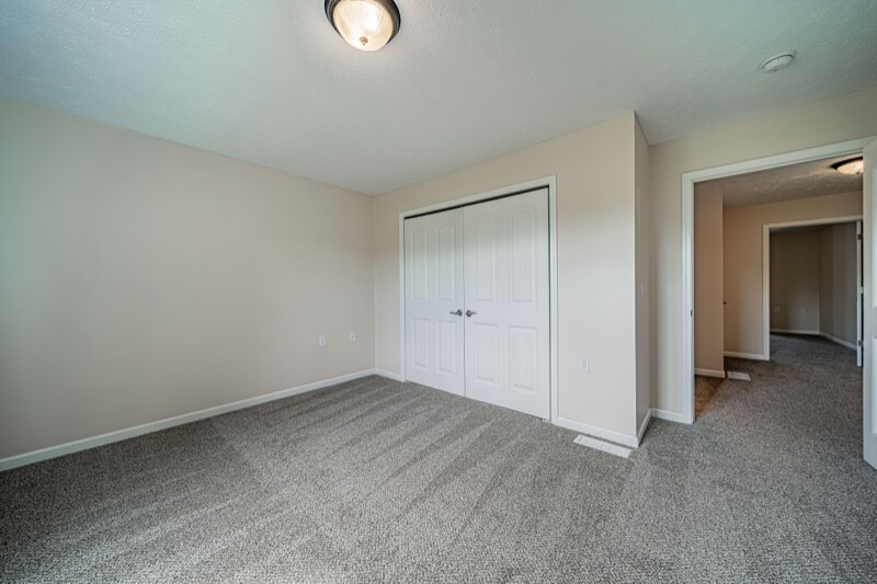 Building Photo - 6535 Bayside Dr