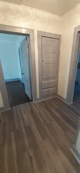 Building Photo - 901 Blandin St