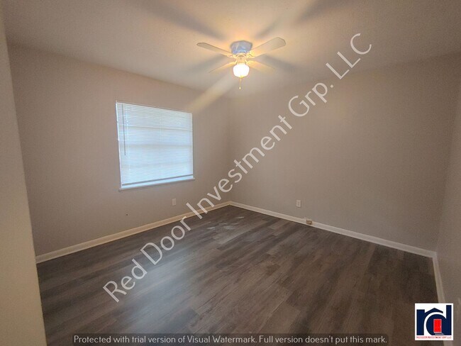 Building Photo - Updated 2 Bedroom 1 Bath Quadplex-Ocala!