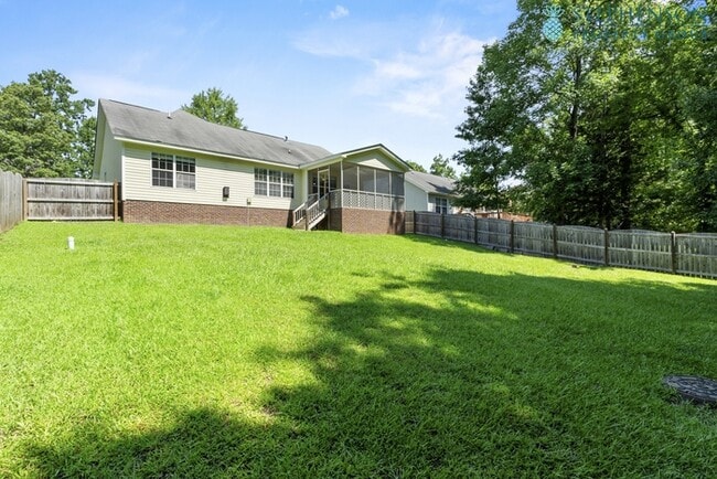 Building Photo - 128 Pennbrook Ln