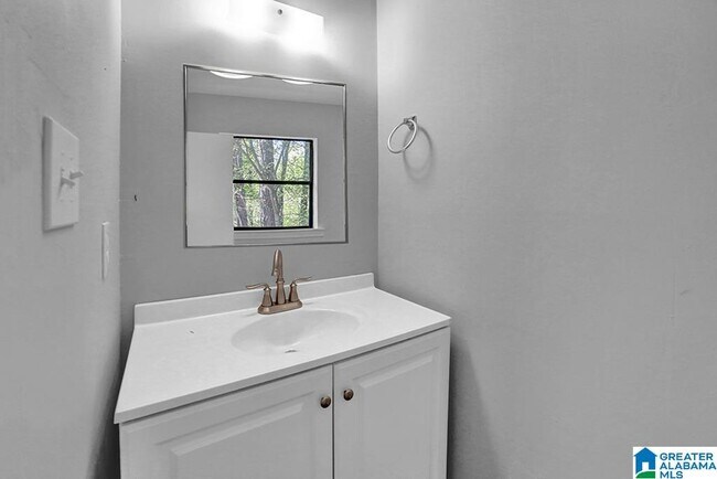 Building Photo - 1053 Ivy Creek Trail