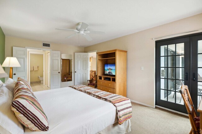 Building Photo - 600 Neapolitan Way