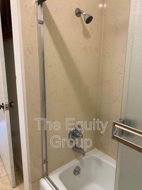 Building Photo - 4845 W Cypress Ave