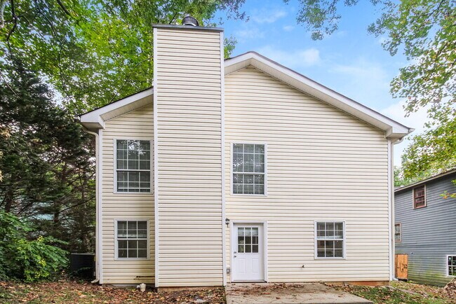 Building Photo - 4385 Bradley Dr SW