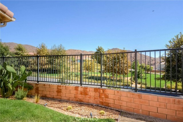 Building Photo - 24218 Hillcrest Dr