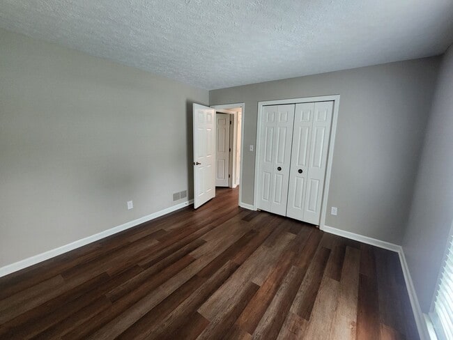 Building Photo - Renovated 3 bedroom 2 full bath home with attached garage and unfinished basement in J-town!