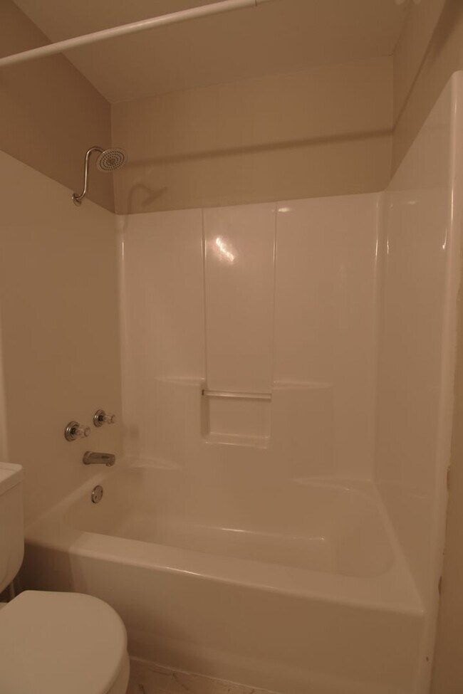 Building Photo - 2529 Westminster Dr