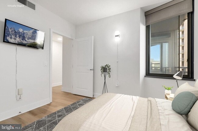 Building Photo - 2bed/1bath at The Odyssey with Garage Park...