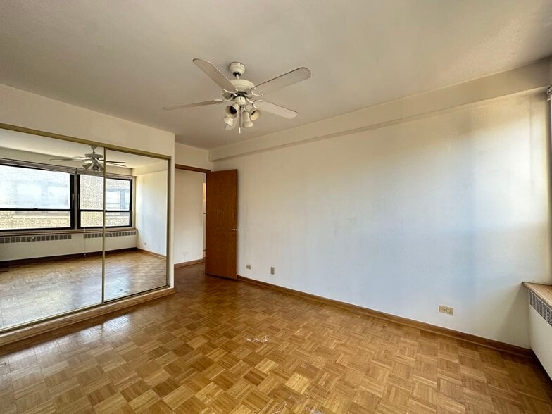 Building Photo - 4180 N Marine Dr