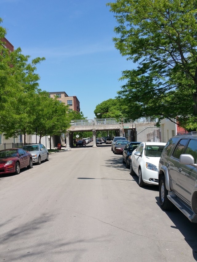 Building Photo - 1740 N Spaulding Ave
