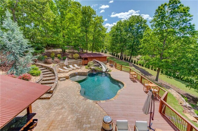 Building Photo - 2870 Roanoke Rd