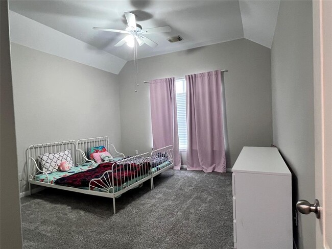 Building Photo - 3604 Pine Needle Cir