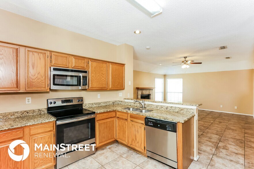 Building Photo - 2720 Clovermeadow Dr