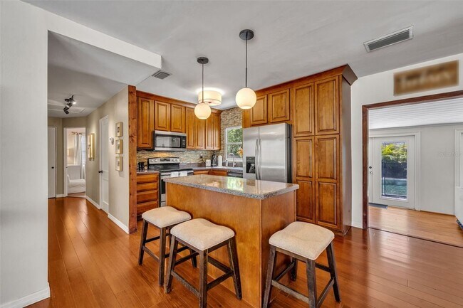 Building Photo - 780 Kangaroo Ct