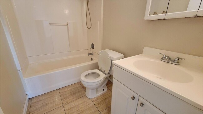 Building Photo - 261 Scottsdale Square