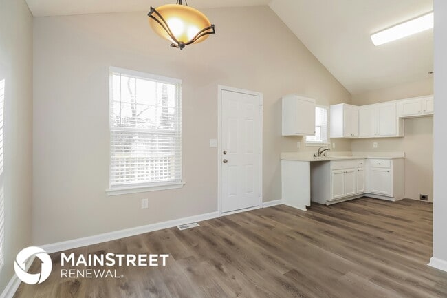 Building Photo - 499 Luke Ct