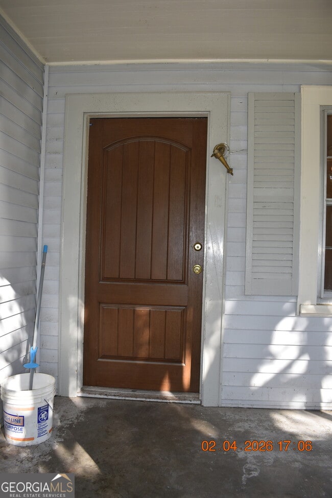 Building Photo - 1088 Radio Dr