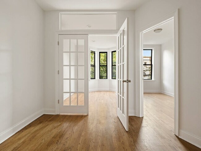 Primary Photo - 908 Sterling Pl