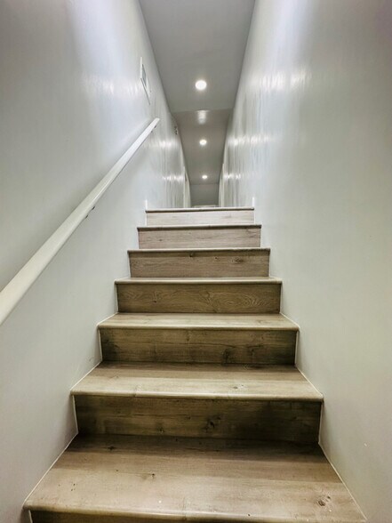 Building Photo - 2707 Cridge St