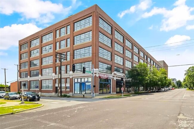 Building Photo - 4100 Forest Park Ave