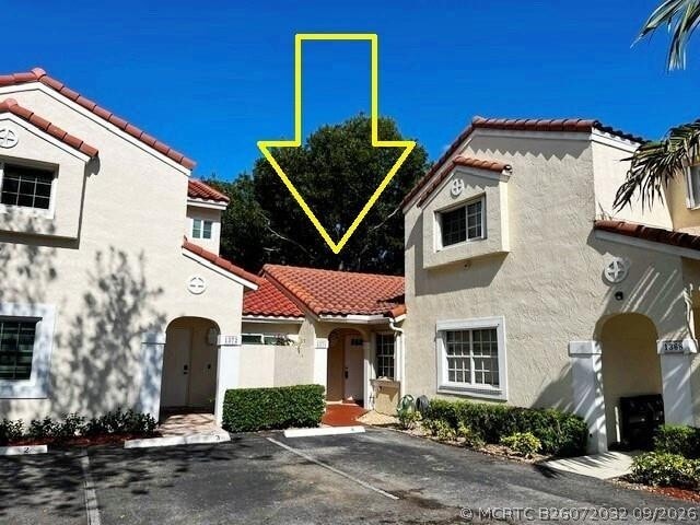 Building Photo - 1370 Cottonwood Cir
