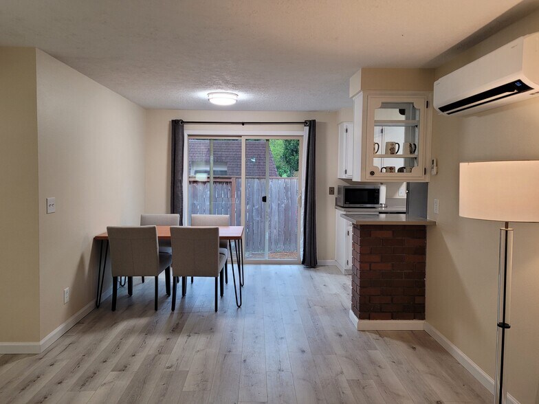 Building Photo - 1516 7th St NW