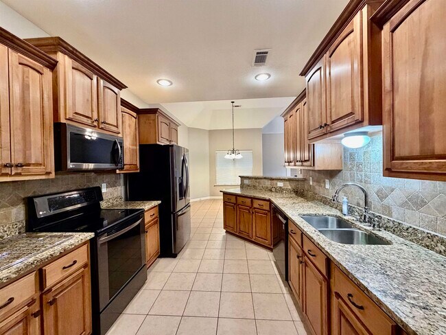 Building Photo - 134 Tanner Ln