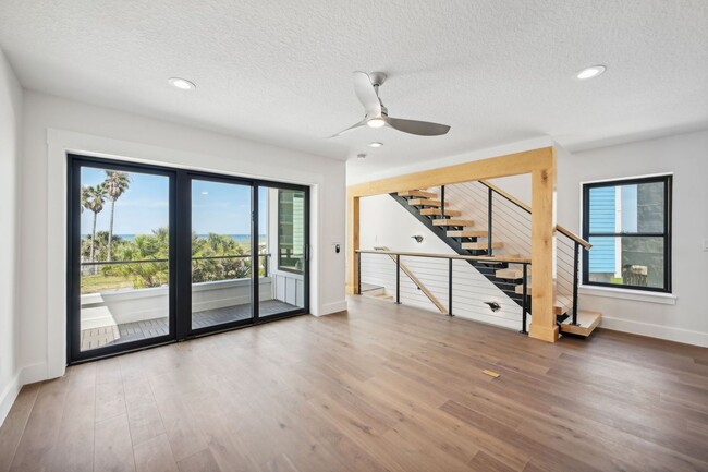 Building Photo - The townhome with ocean views from every room