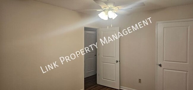 Building Photo - 5101 N Moore Ln