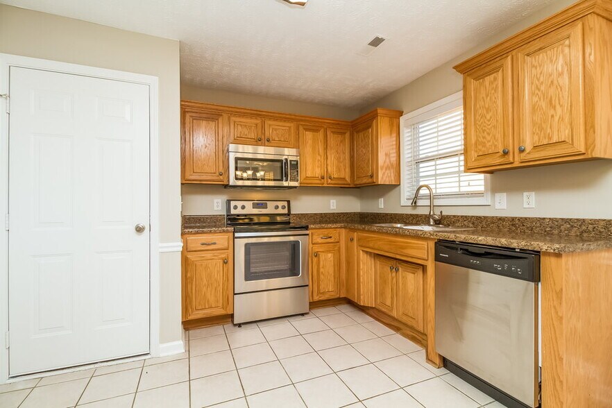 Building Photo - 7014 Mudshark Pl