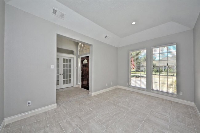 Building Photo - 21015 Eagle Bend