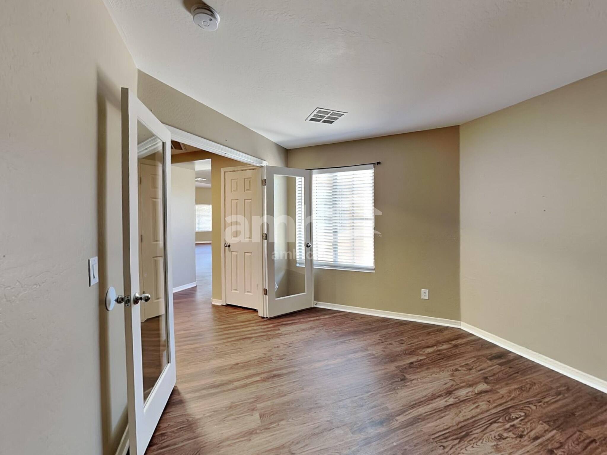 Building Photo - 2653 W Sunset Way