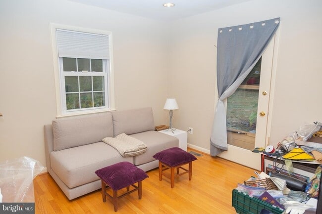 Building Photo - 500 Springvale Rd