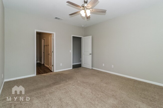 Building Photo - 12612 Henry Clay Dr