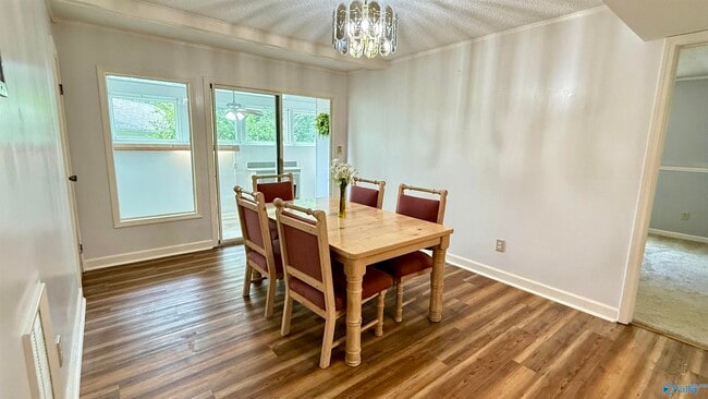 Building Photo - 1217 Catskill Cir SE