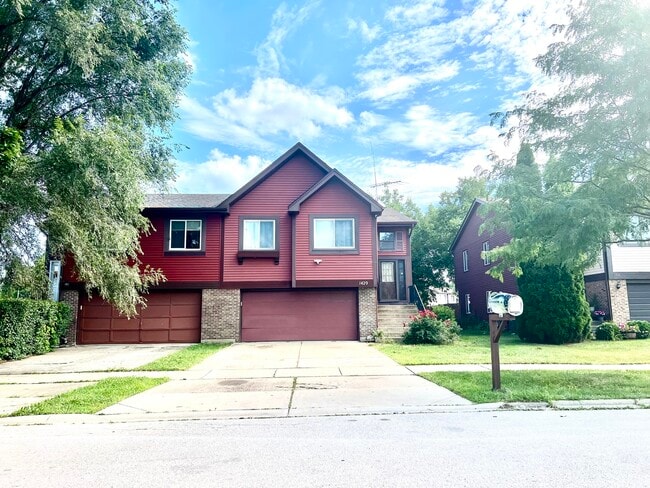 Primary Photo - 1420 Chippewa Trail