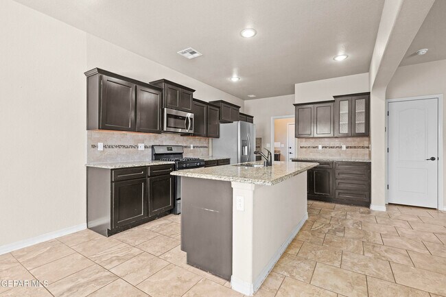 Building Photo - 14252 Earl Chokiski