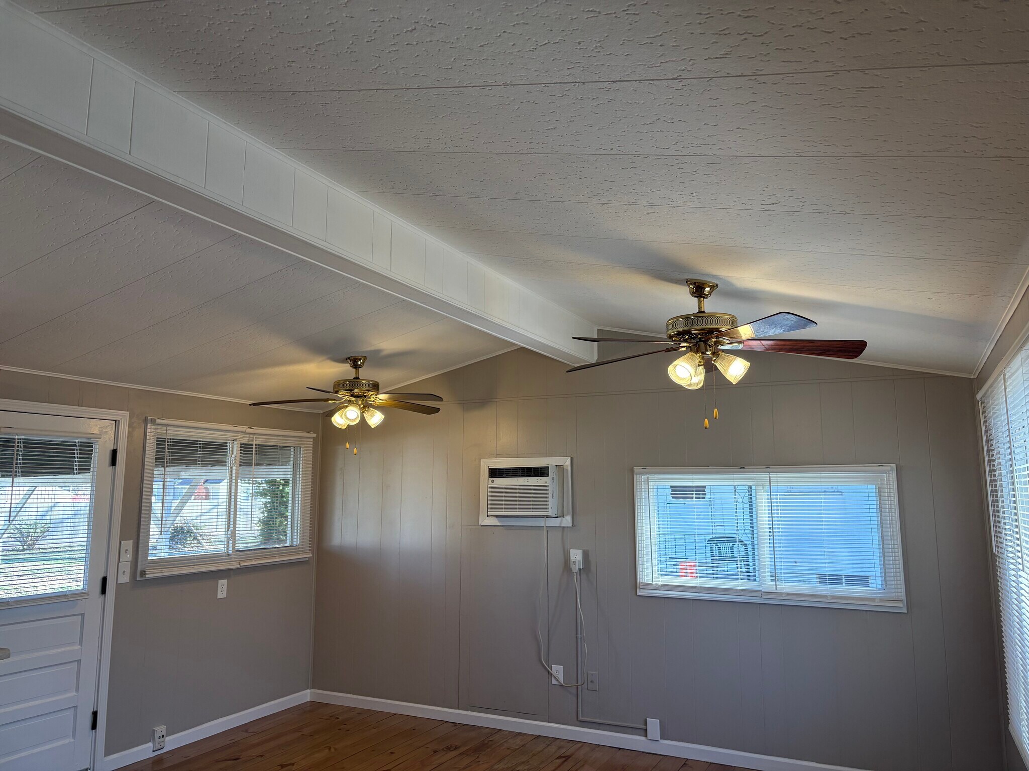 Building Photo - 2927 Godfrey St