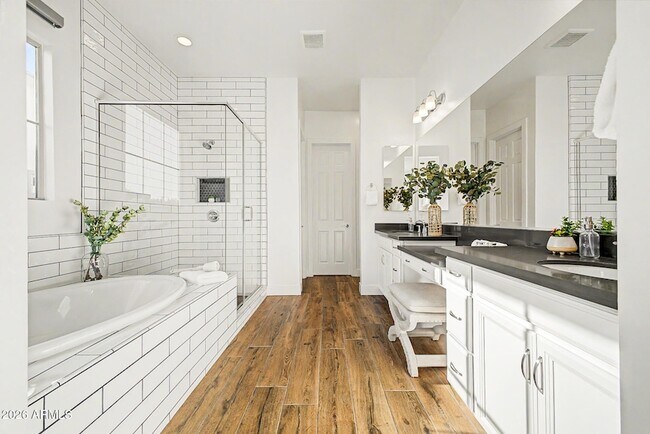Building Photo - 2083 E Scorpio Pl