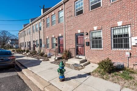 Building Photo - 4950 Fitch Pl NE