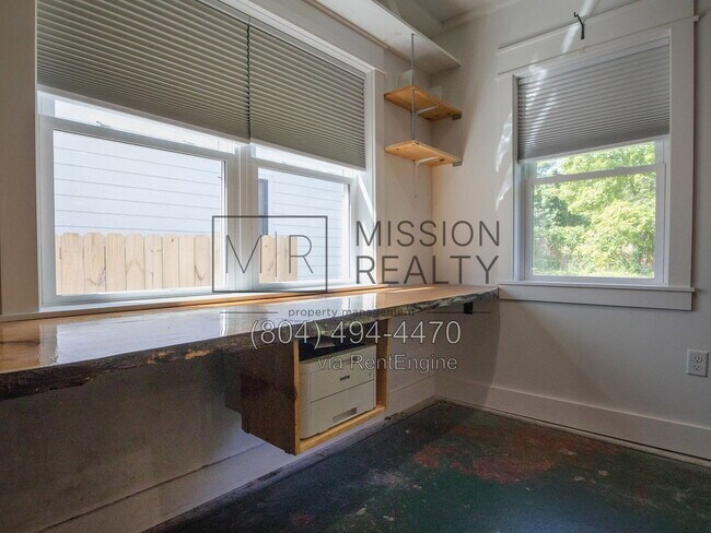 Building Photo - 3511 Idlewood Ave
