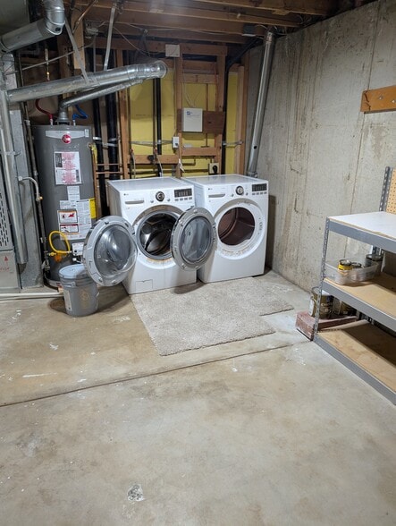Laundry Room - 3604 S Olathe St