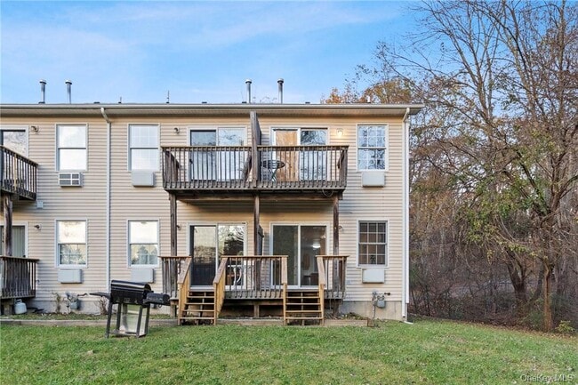 Building Photo - 22 Lake Lodge Dr
