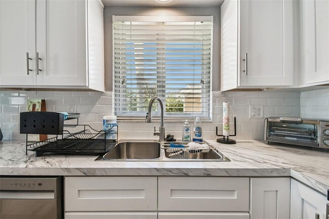 Building Photo - 3160 Downing St